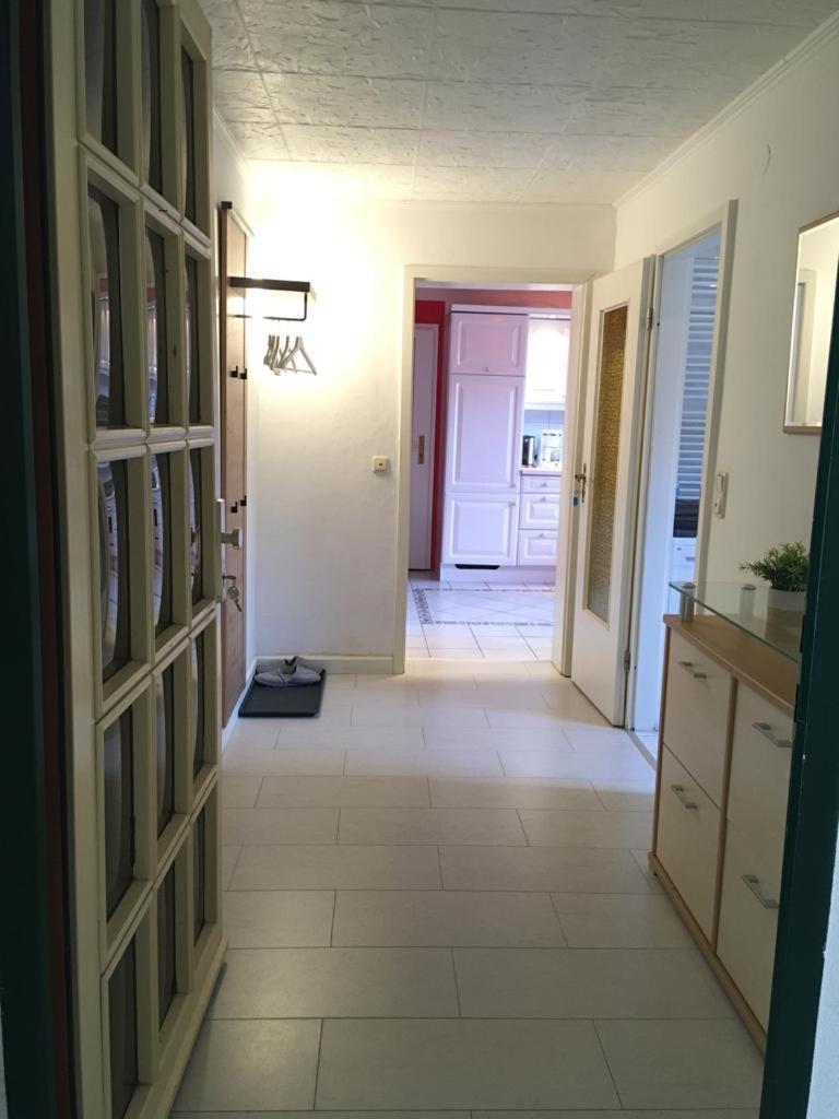 Schöne Große Wohnung, Terrasse, Kamin, Parkplatz, 2 Schlafzimmer photo 4