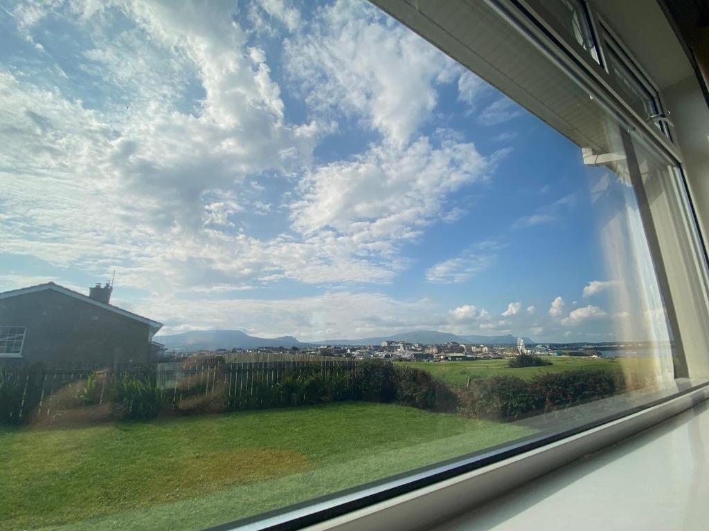 9 Tullan Strand, Bundoran photo 3