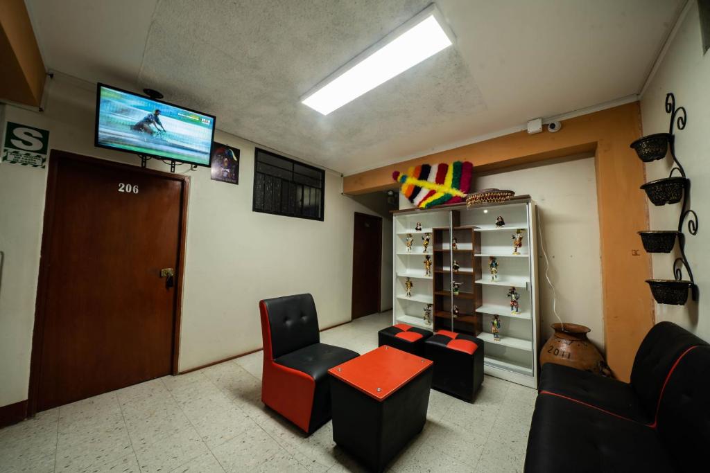 HOSTAL TARAPACA photo 3