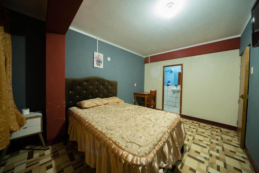 HOSTAL TARAPACA photo 4