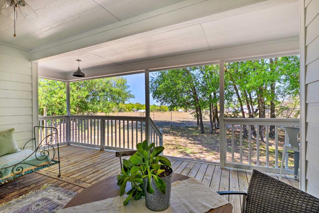 Charming Cottage Retreat 4 Mi to Dtwn Salado photo 1