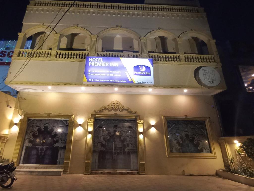 Premier Inn Johar Town Lahore photo 3