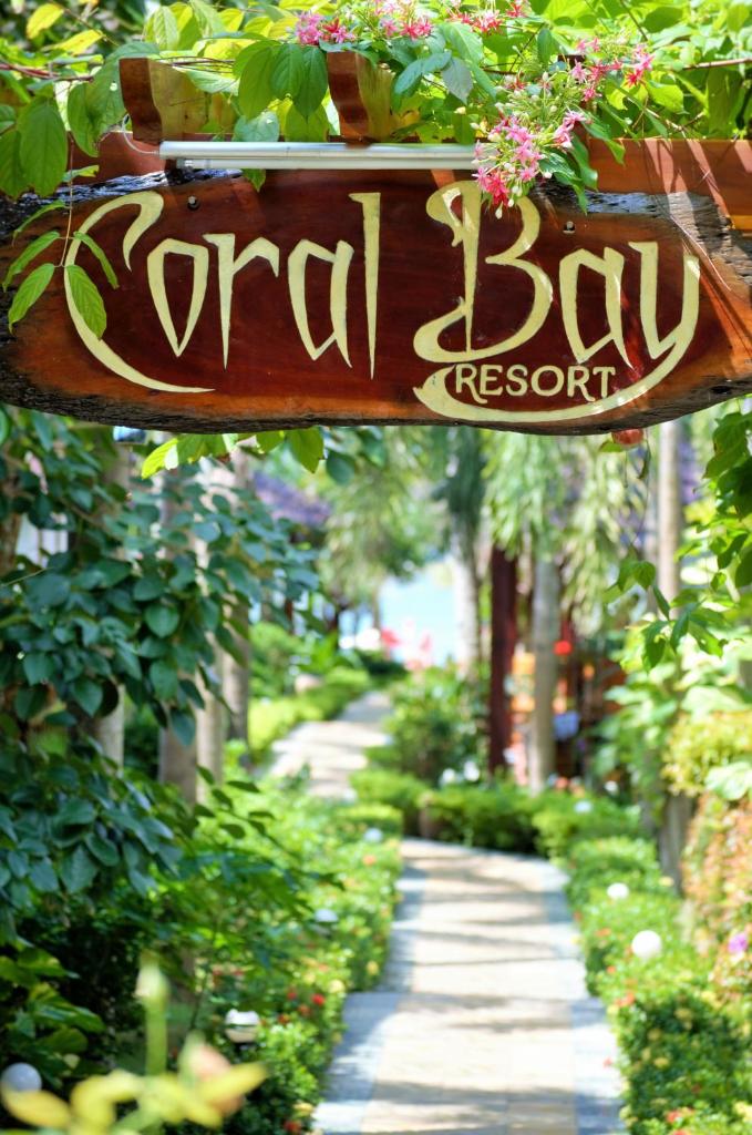 Coral Bay Resort