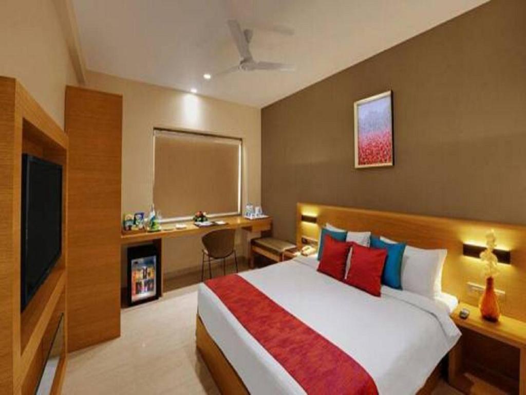 Hotel Suba Elite Vadodara photo 1