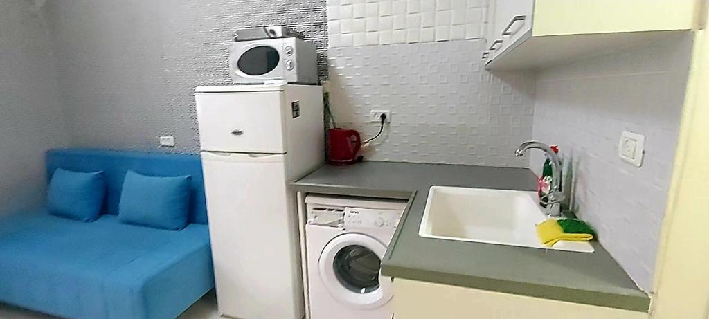 Beachfront Studio Apartment Bat Yam 412 photo 2