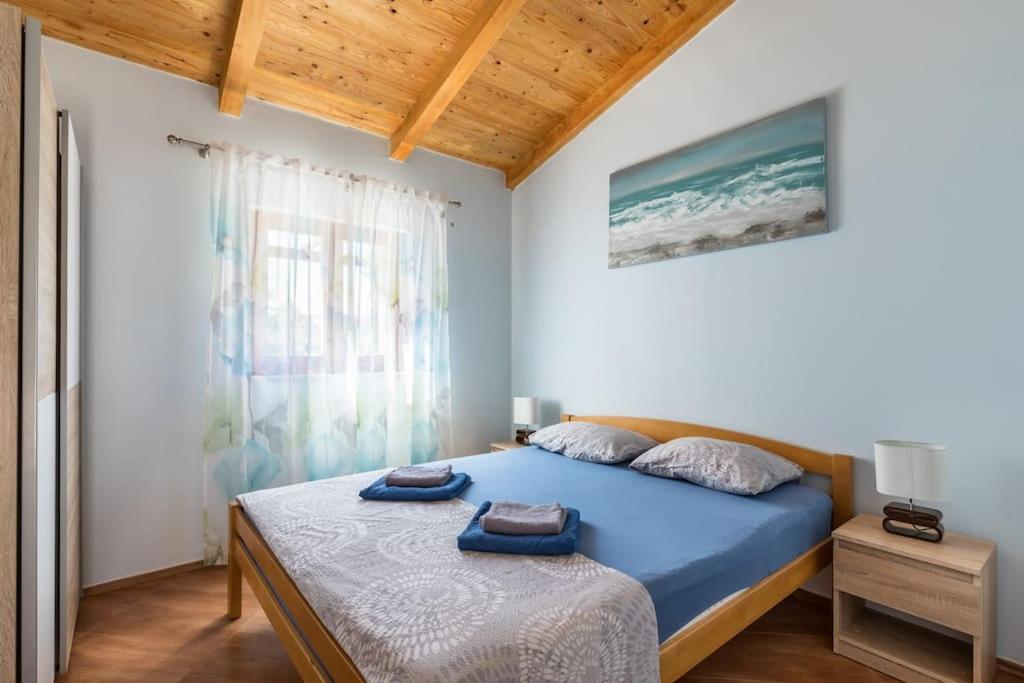 beautiful bay house Duga photo 3
