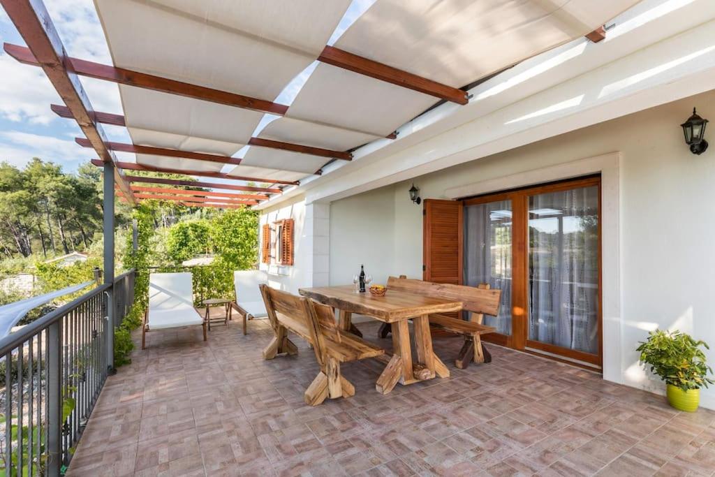 beautiful bay house Duga photo 2