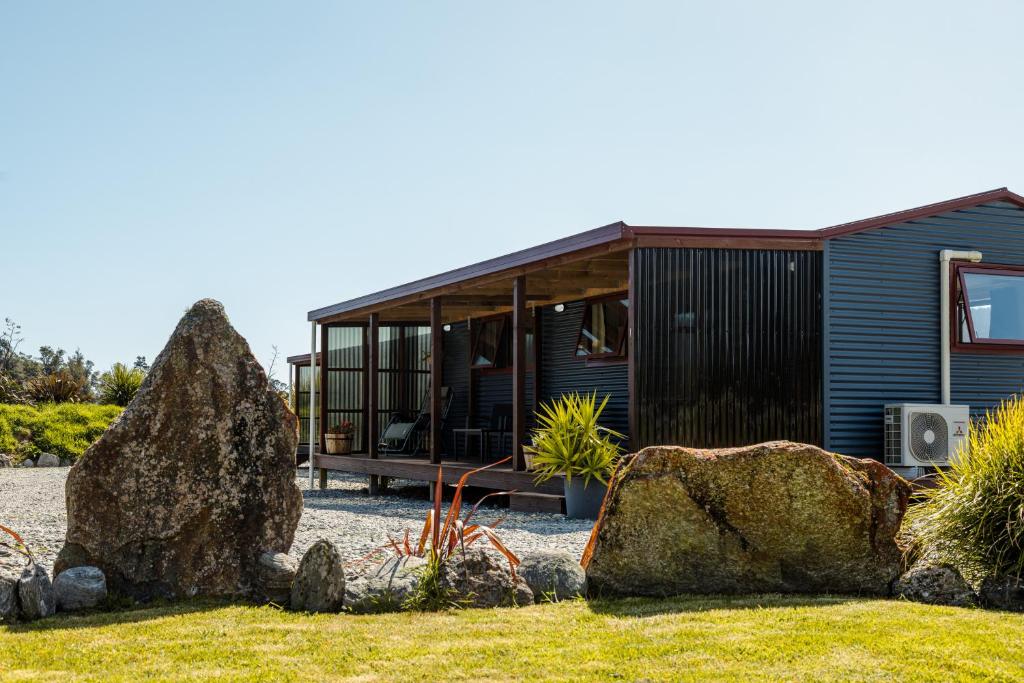 Te Awa Cottages photo 1