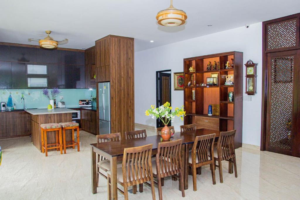 Bella House - Venue Travel