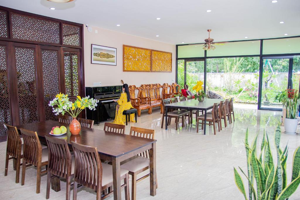 Bella House - Venue Travel