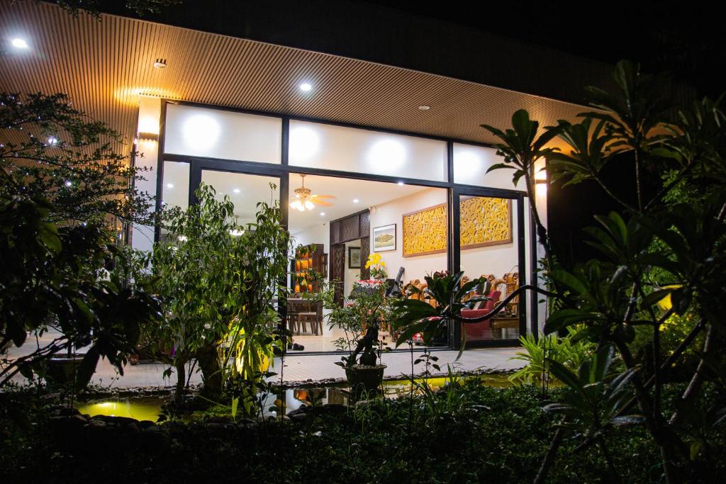 Bella House - Venue Travel