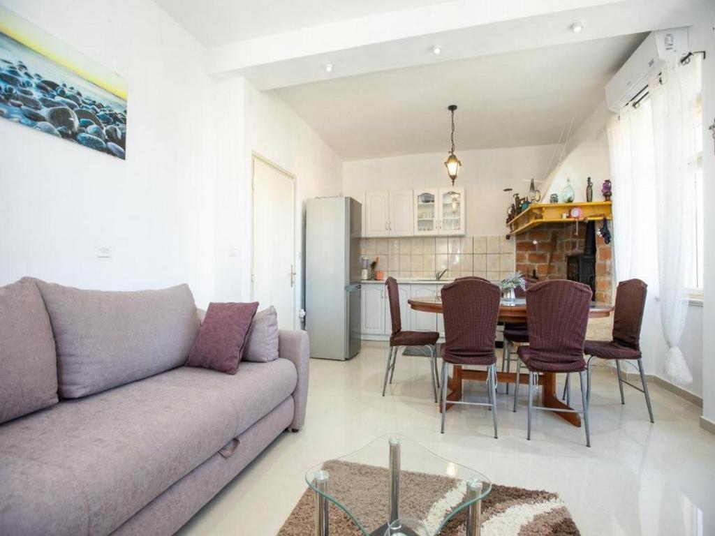 Apartment Brunac photo 4