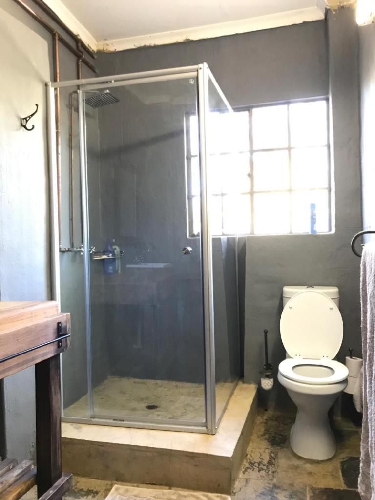 Kruger Ranch Room Type - Standard Twin Room with Shared Bathroom