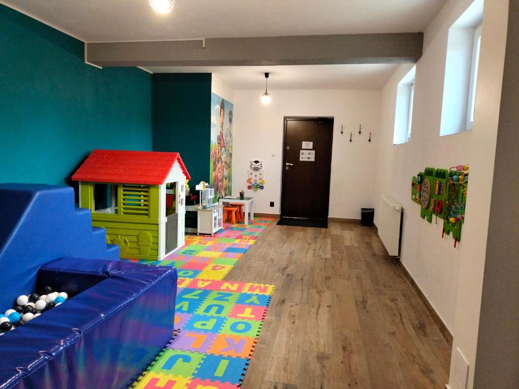 Apartamenty Jodłowa - bilard - bawialnia - królikarnia photo 4