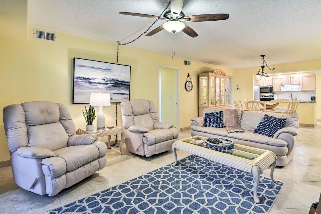 Breezy Siesta Key Condo with Bay Views and Pool! photo 4