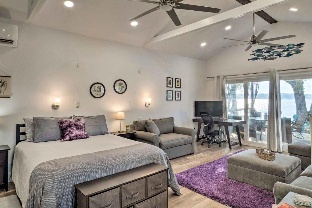 Lovely Toledo Bend Studio with Scenic Views! photo 3