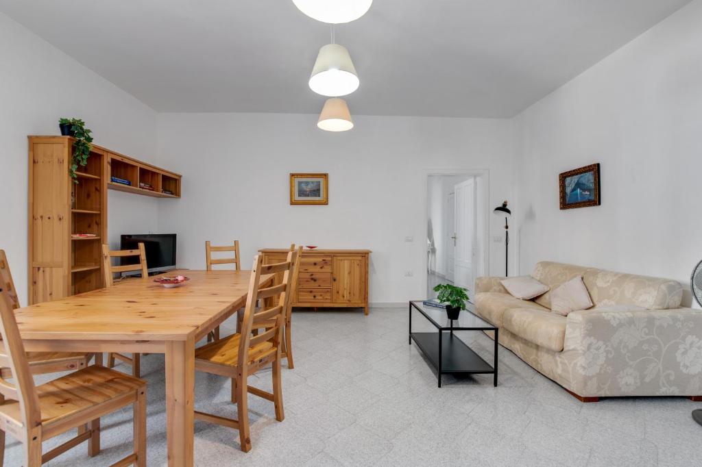 A due passi dal ponte Apartment - Affitti Brevi Italia photo 2