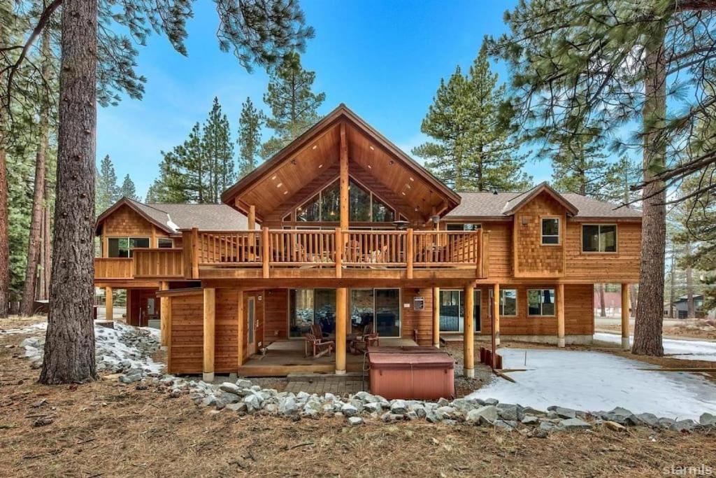 Skier's Dream! Mansion Right Next to Heavenly photo 1