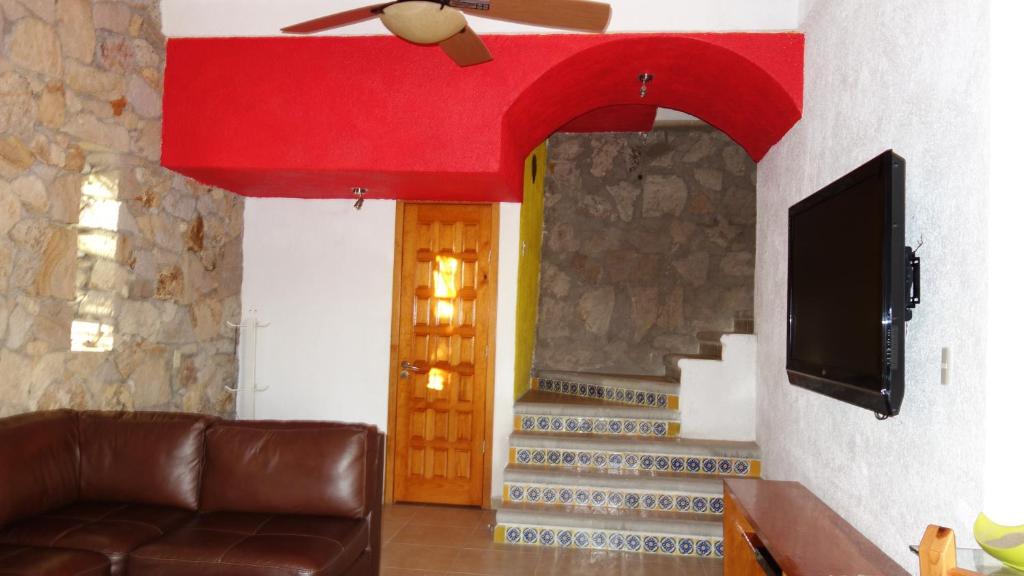 Casa de Piedra. Tequesquitengo photo 4