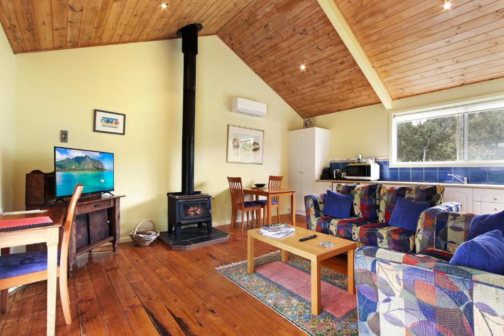 Clovelly Cottage photo 4