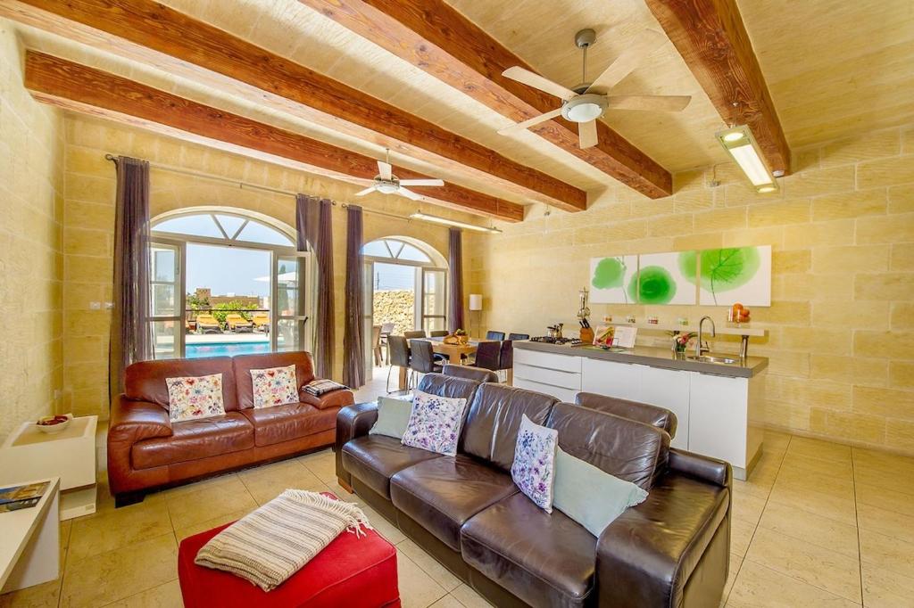 Hanini Holiday Home photo 2