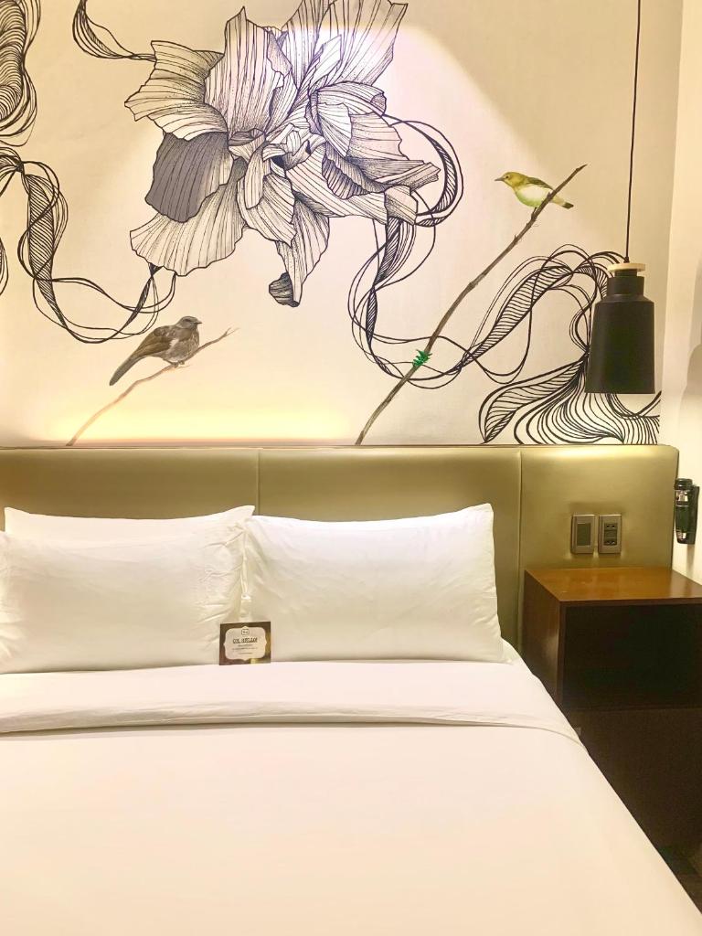 The Henry Hotel Roost Bacolod photo 3