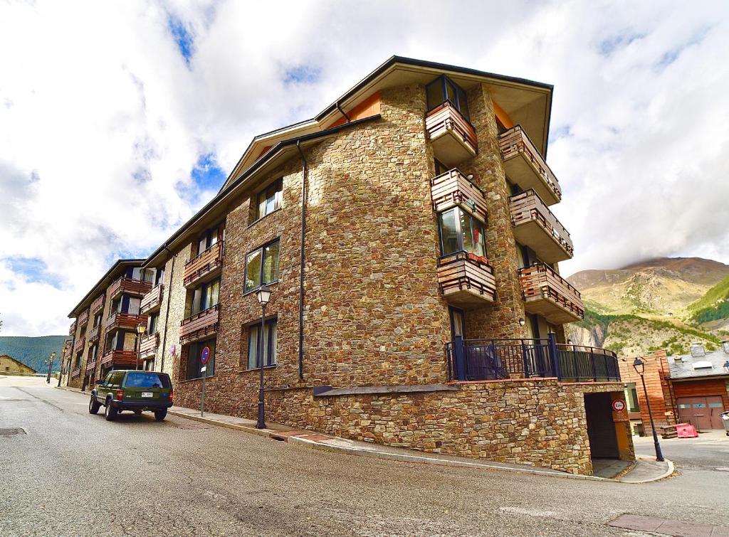 {
  "en-gb": "Apartamento junto a pistas en Canillo 2-8 HUT-7852"
} photo 1