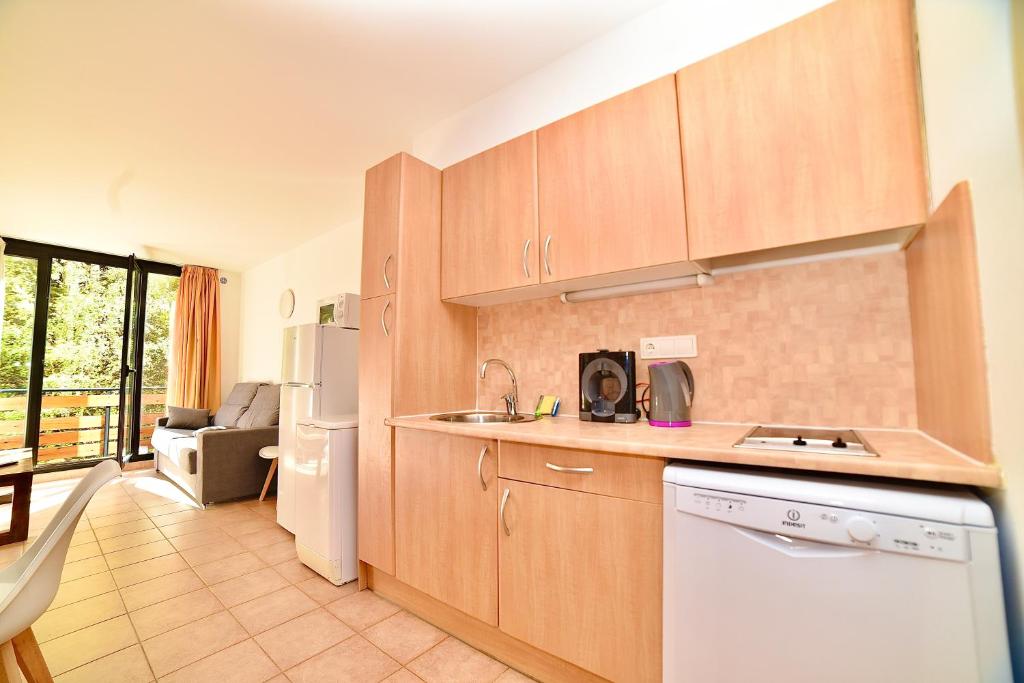 {
  "en-gb": "Apartamento junto a pistas en Canillo 2-8 HUT-7852"
} photo 3