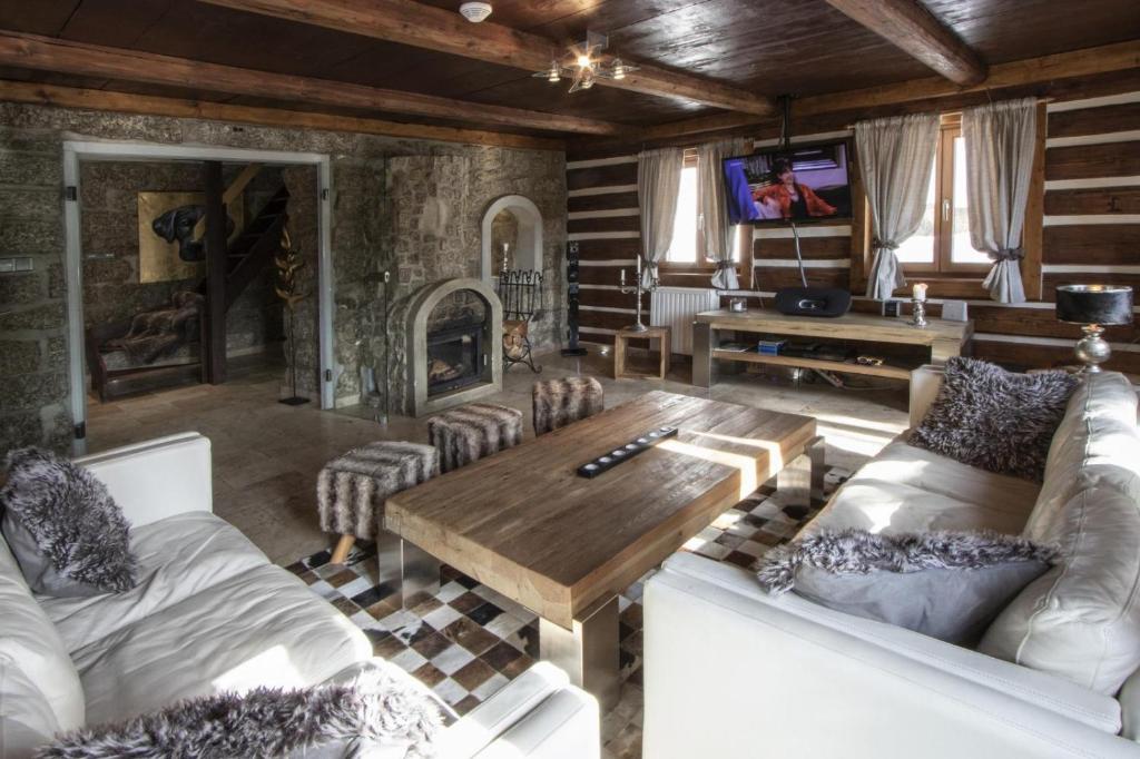 Chalet Joseph Mine photo 1