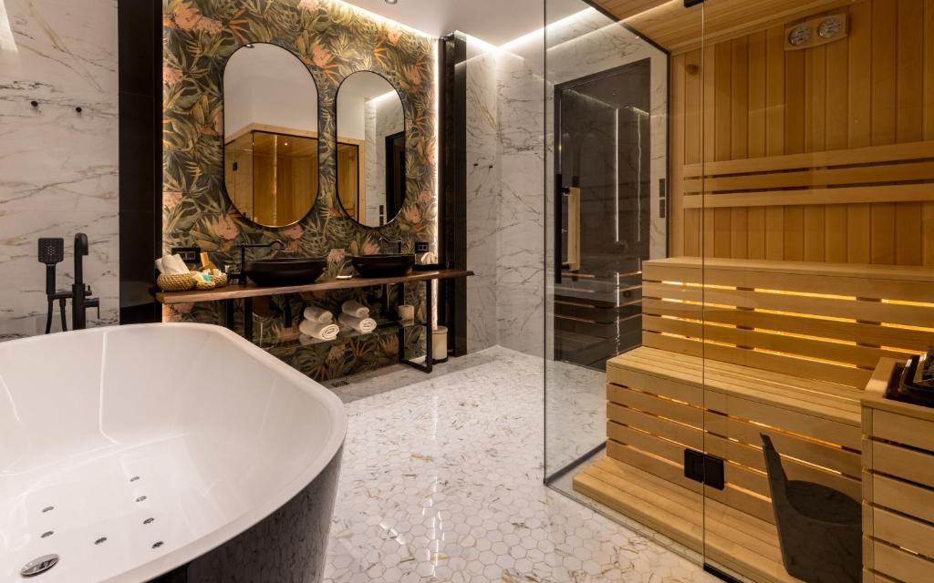 One Luxury Suites photo 1