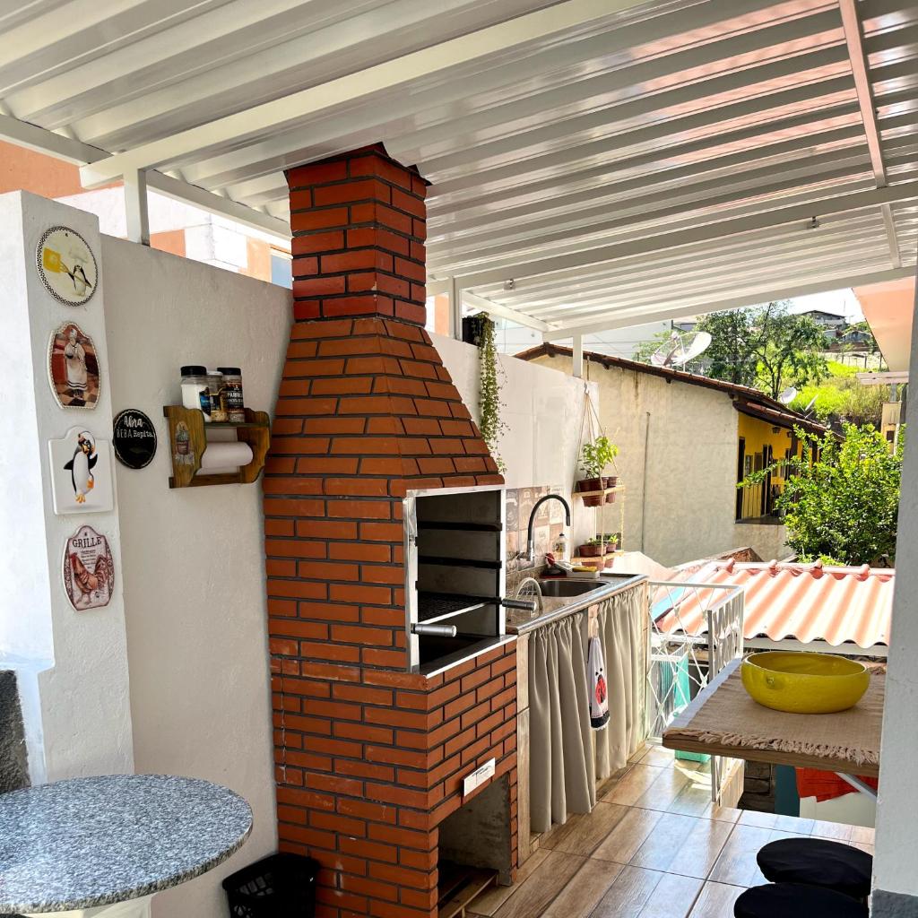 Casa Confortável no Centro com Wi-Fi, TV por assinatura, Netflix, Área Gourmet e Cozinha Completa photo 1