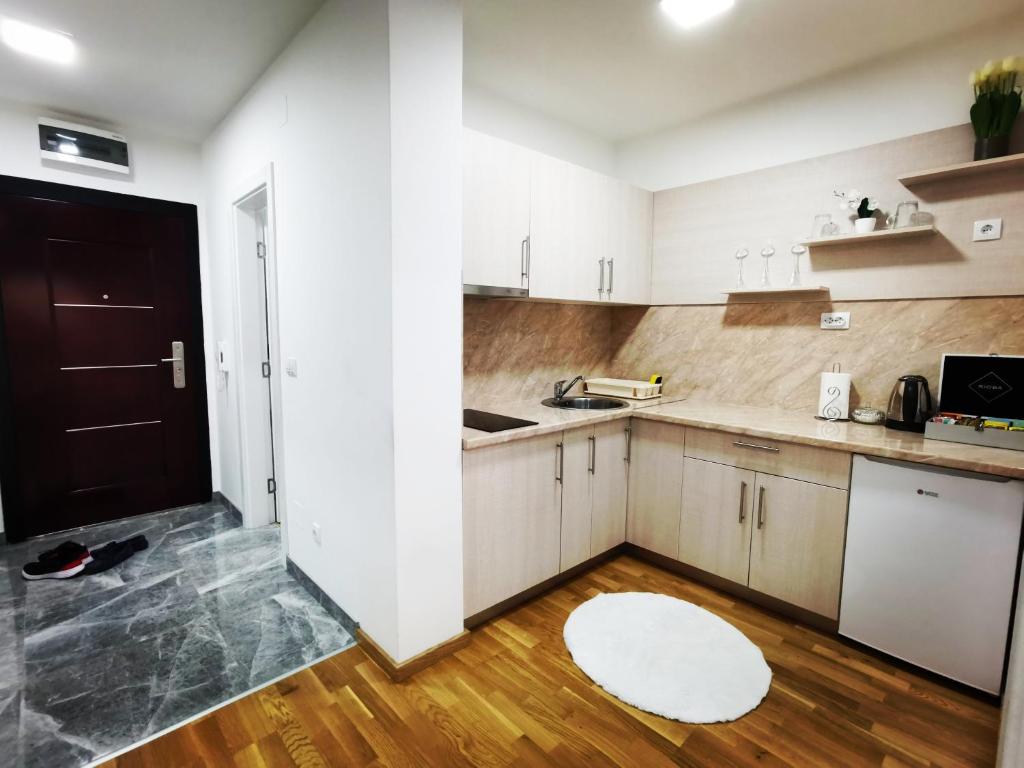 Apartman Lena photo 3