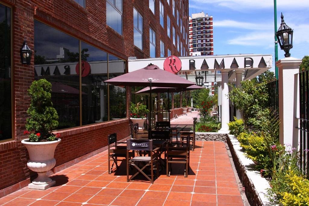 Ramada by Wyndham Buenos Aires photo 1