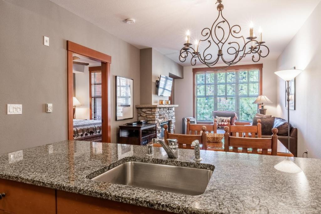 Village 1416 Grand Sierra Lodge Fourth 1 Bedroom 1 Bath Just Steps To Gondola photo 2