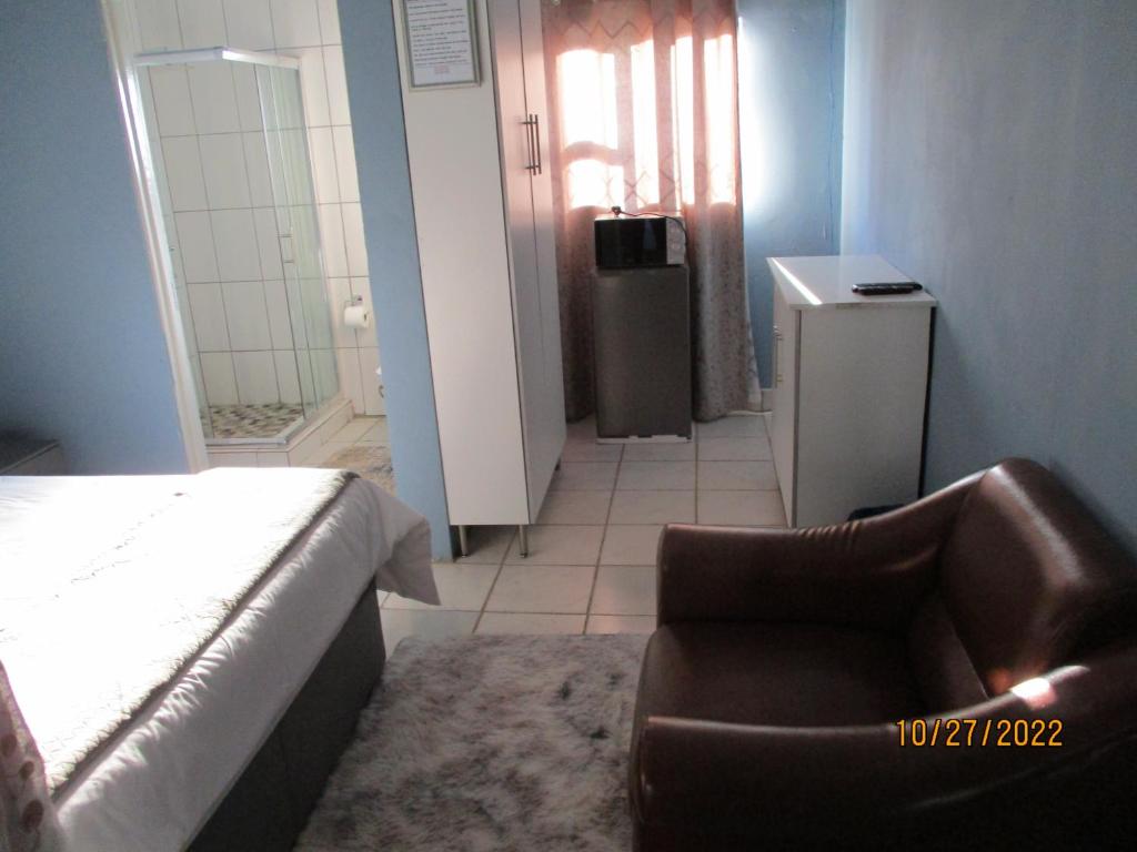 PS GOOD TIME GUEST HOUSE 53 ALDRED STREET FREEMANVILLE KLERKSDORP photo 2