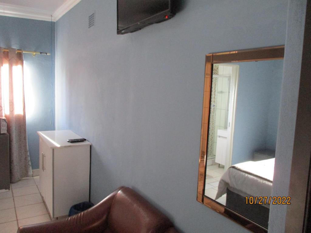 PS GOOD TIME GUEST HOUSE 53 ALDRED STREET FREEMANVILLE KLERKSDORP photo 4
