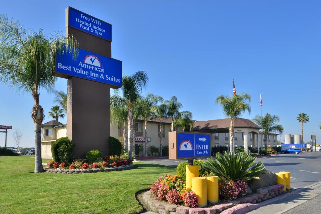 Americas Best Value Inn & Suites Madera image