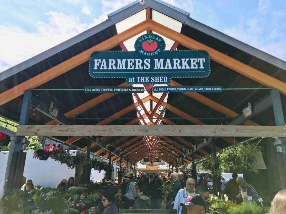 RUSTIC BEAUTY/ Walk to TQL Stadium/ Market/ photo 2