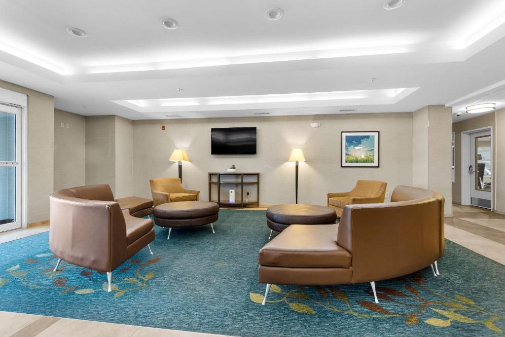 Candlewood Suites Erie, an IHG Hotel photo 2