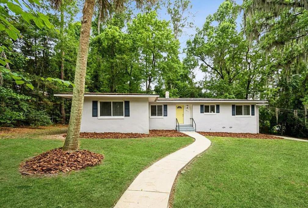 4BR House Next to Ben Hill Stadium image