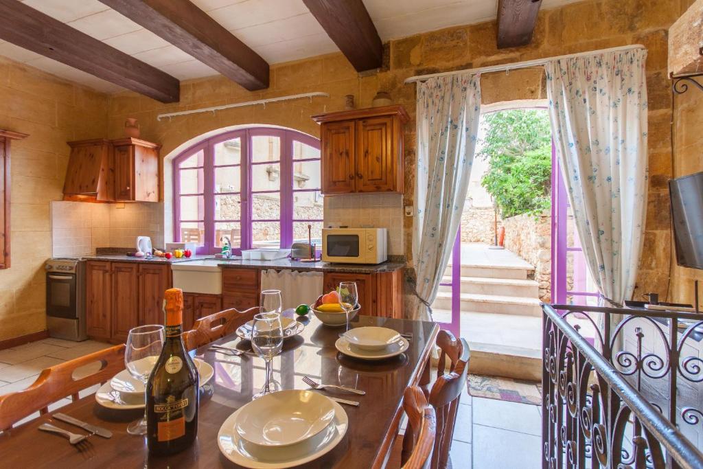 Gozitan Farmhouse with Pool - PP 1 photo 2