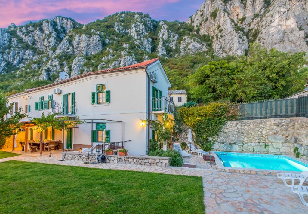 VILLA BARETIC photo 2