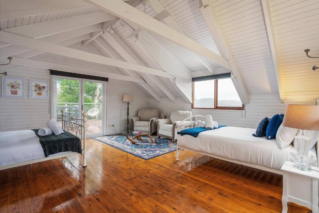 'Bear Cottage' an Eco Escape in the Hills of Riverlea photo 3