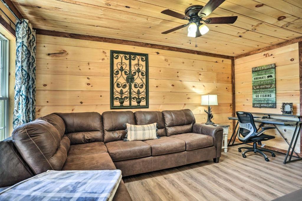 Brand New Trenton Cabin Panoramic Lake Views photo 3