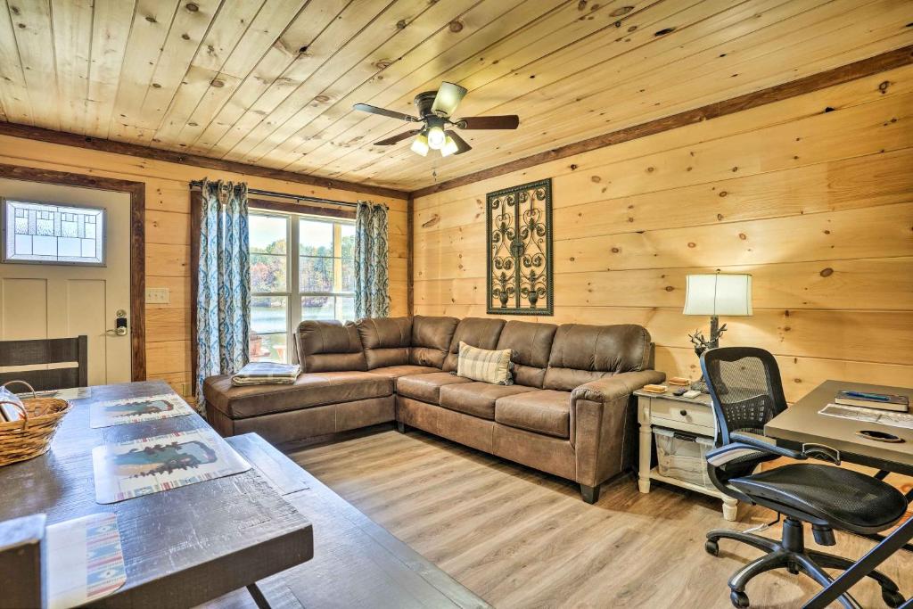 Brand New Trenton Cabin Panoramic Lake Views photo 4