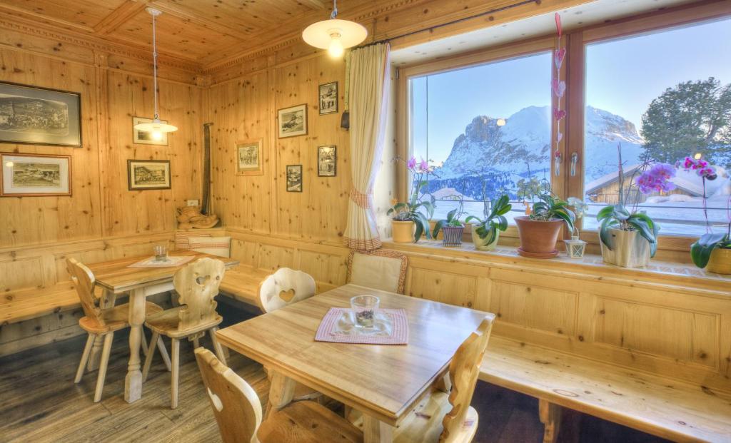 Mahlknechthuette Seiseralm photo 4