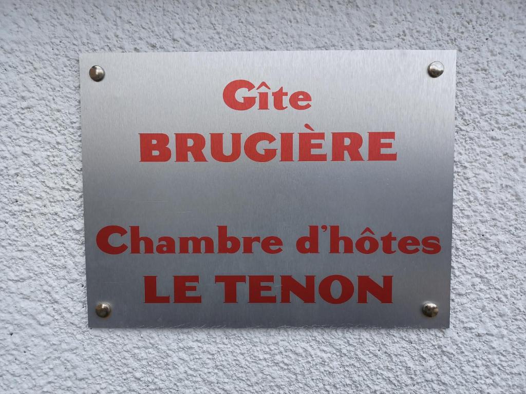 Maison avec 2 chambres est un Gîte Brugière et maison une chambre est une chambre d'hôtes