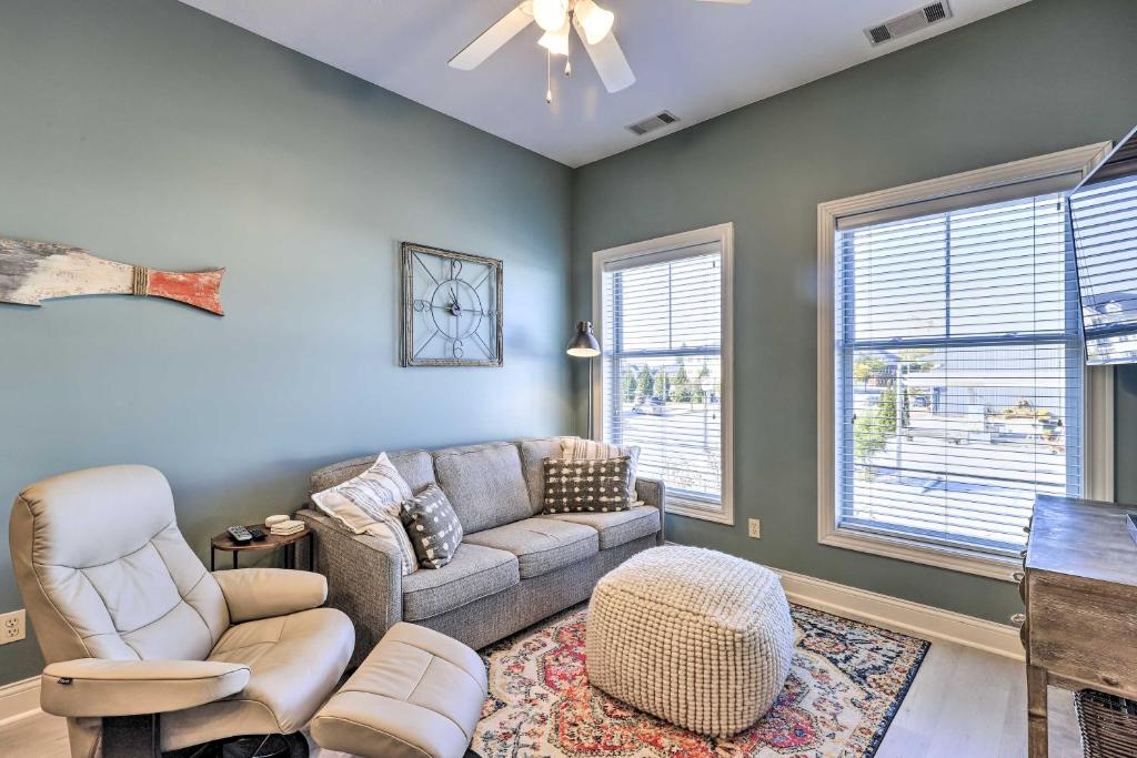 Dtwn Ludington Condo Balcony, Walk To Beach! photo 2