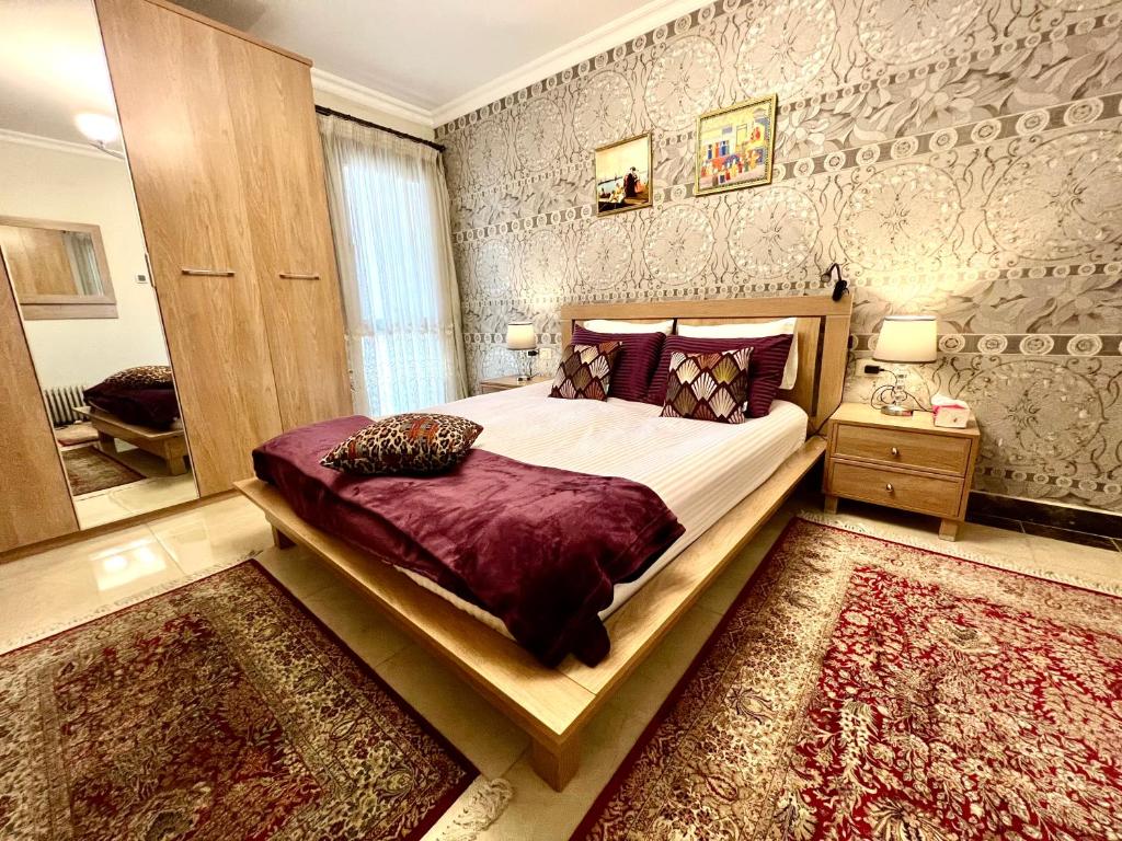 Luxury hotel apartment with pools in front AUC photo 4