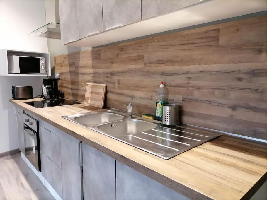 La Rustique House 4 chbres Proche Valenciennes photo 2